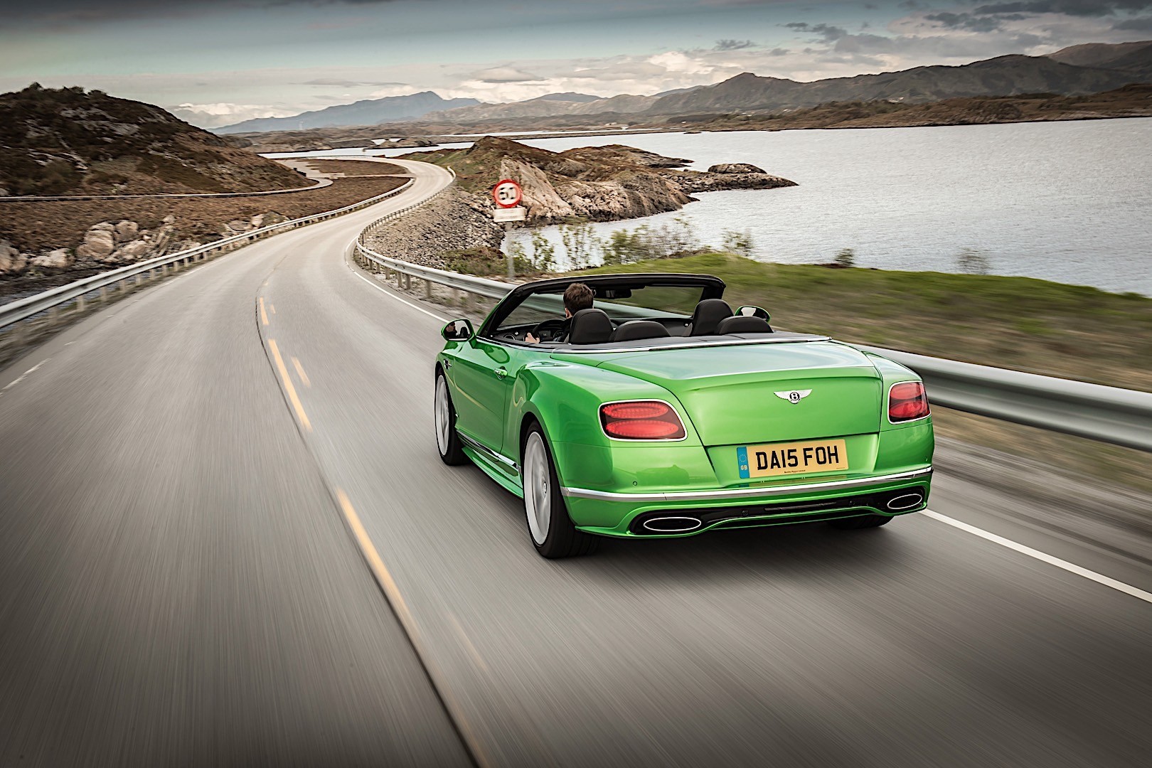 https://wcar.sets.lv/cars/Bentley/Continental GTC kabriolets/23101d76fa052add13e305d005445be9.jpg